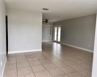 1299 Birchcrest Boulevard - Photo Thumbnail 5