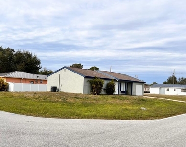 1299 Birchcrest Boulevard - Photo Thumbnail 15