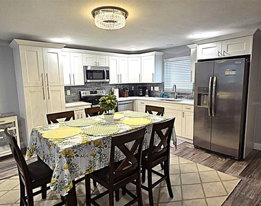 5105 Tangerine Avenue S - Photo Thumbnail 10