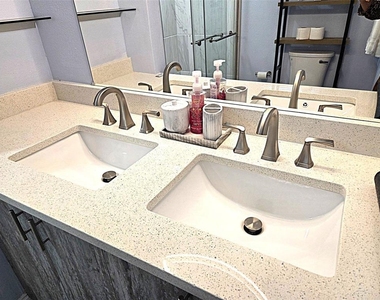 5105 Tangerine Avenue S - Photo Thumbnail 26