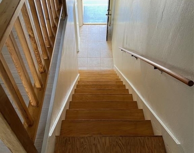 7501 Gallineta Court - Photo Thumbnail 15