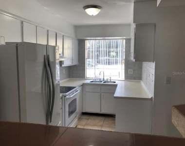 7501 Gallineta Court - Photo Thumbnail 2