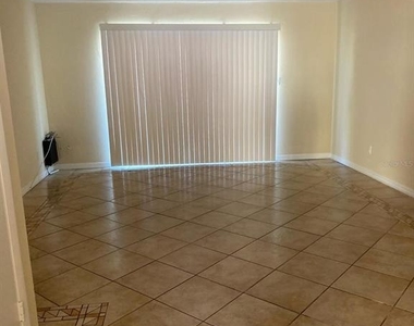 7501 Gallineta Court - Photo Thumbnail 6