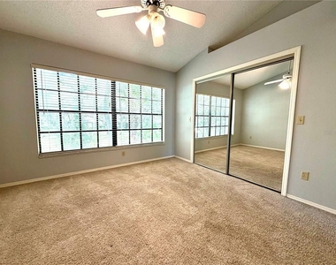 5100 Burchette Road - Photo Thumbnail 11