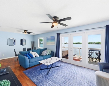 5107 Salmon Drive Se - Photo Thumbnail 3