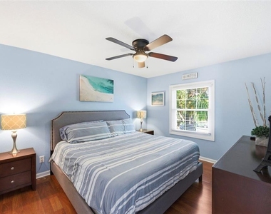 5107 Salmon Drive Se - Photo Thumbnail 13