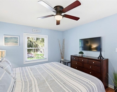 5107 Salmon Drive Se - Photo Thumbnail 14