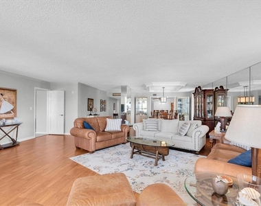 6500 Sunset Way - Photo Thumbnail 6