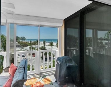 6500 Sunset Way - Photo Thumbnail 32