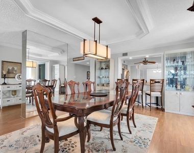 6500 Sunset Way - Photo Thumbnail 17