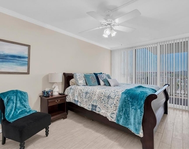 6500 Sunset Way - Photo Thumbnail 28