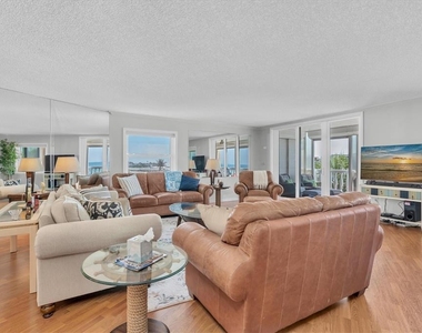 6500 Sunset Way - Photo Thumbnail 4