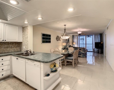 18304 Gulf Boulevard - Photo Thumbnail 16