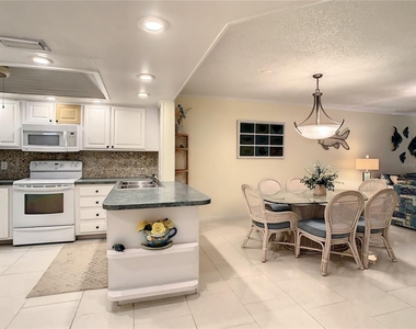 18304 Gulf Boulevard - Photo Thumbnail 8
