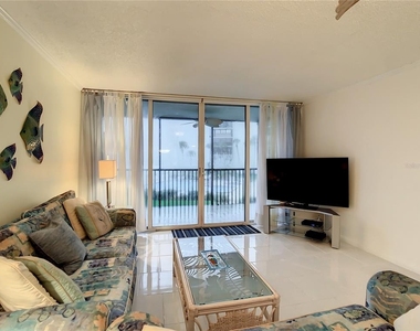 18304 Gulf Boulevard - Photo Thumbnail 21