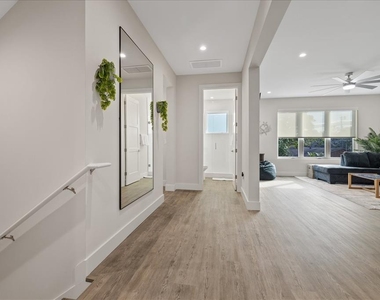 623 Petit Way - Photo Thumbnail 11