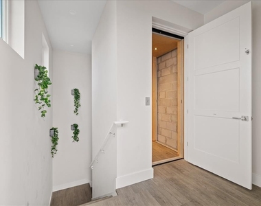 623 Petit Way - Photo Thumbnail 44
