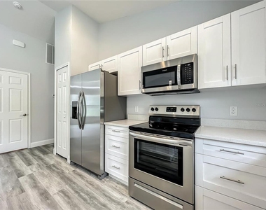15962 Sw 53rd Court - Photo Thumbnail 4