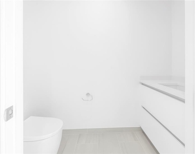 400 Central Avenue - Photo Thumbnail 9