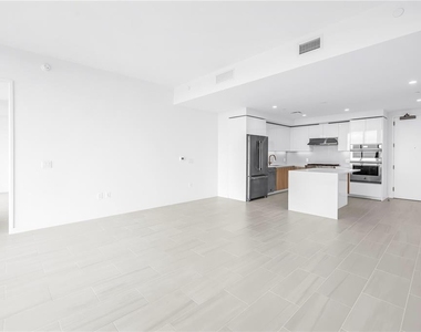 400 Central Avenue - Photo Thumbnail 5
