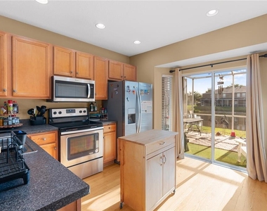12322 Foxmoor Peak Drive - Photo Thumbnail 15