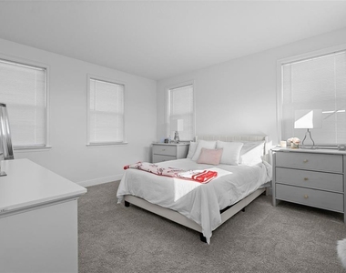 13736 Larkton Lane - Photo Thumbnail 34