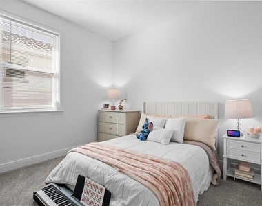 13736 Larkton Lane - Photo Thumbnail 38