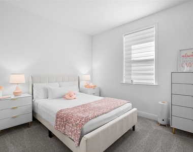 13736 Larkton Lane - Photo Thumbnail 43