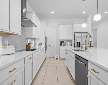 13736 Larkton Lane - Photo Thumbnail 13