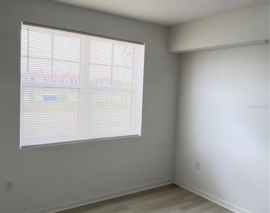 5587 Millenia Boulevard - Photo Thumbnail 6