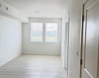 5587 Millenia Boulevard - Photo Thumbnail 11
