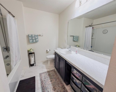 334 Preserve Pointe Boulevard - Photo Thumbnail 19