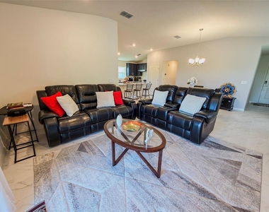 334 Preserve Pointe Boulevard - Photo Thumbnail 9