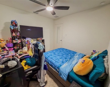 334 Preserve Pointe Boulevard - Photo Thumbnail 21