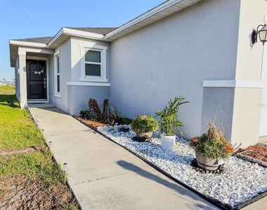 334 Preserve Pointe Boulevard - Photo Thumbnail 2