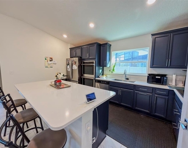 334 Preserve Pointe Boulevard - Photo Thumbnail 5