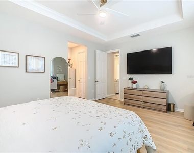 790 Carmel La - Photo Thumbnail 18