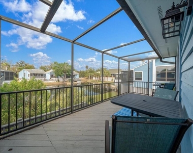 2925 N Rivers Edge Boulevard - Photo Thumbnail 16