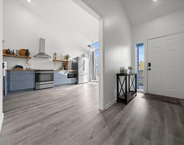 2925 N Rivers Edge Boulevard - Photo Thumbnail 61