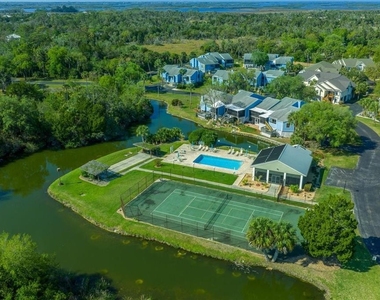 2925 N Rivers Edge Boulevard - Photo Thumbnail 46