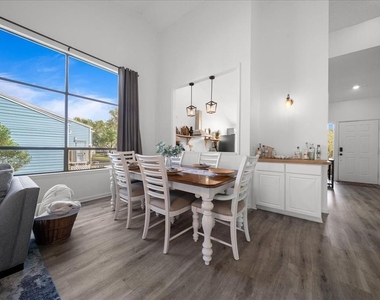 2925 N Rivers Edge Boulevard - Photo Thumbnail 54