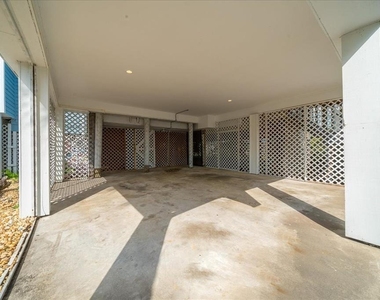 2925 N Rivers Edge Boulevard - Photo Thumbnail 29