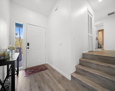 2925 N Rivers Edge Boulevard - Photo Thumbnail 36