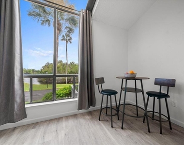 2925 N Rivers Edge Boulevard - Photo Thumbnail 48