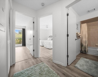 2925 N Rivers Edge Boulevard - Photo Thumbnail 9