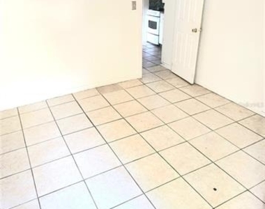 301 Se Avenue B - Photo Thumbnail 15