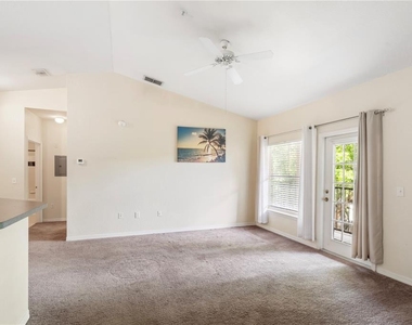 6025 Westgate Drive - Photo Thumbnail 5