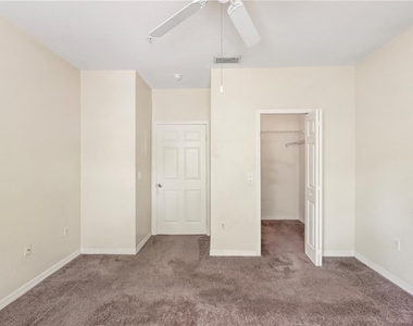 6025 Westgate Drive - Photo Thumbnail 7