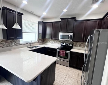 9319 Strongbark Lane - Photo Thumbnail 3