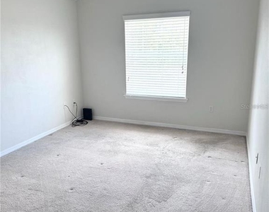 9319 Strongbark Lane - Photo Thumbnail 7
